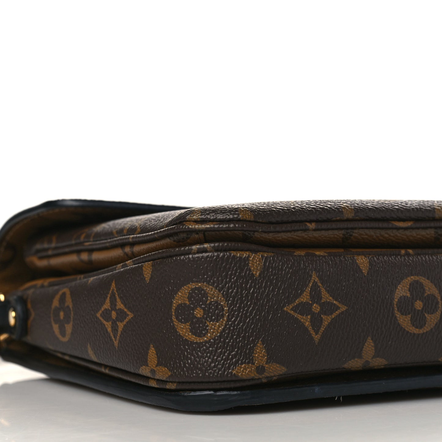Reverse Monogram Pochette Metis