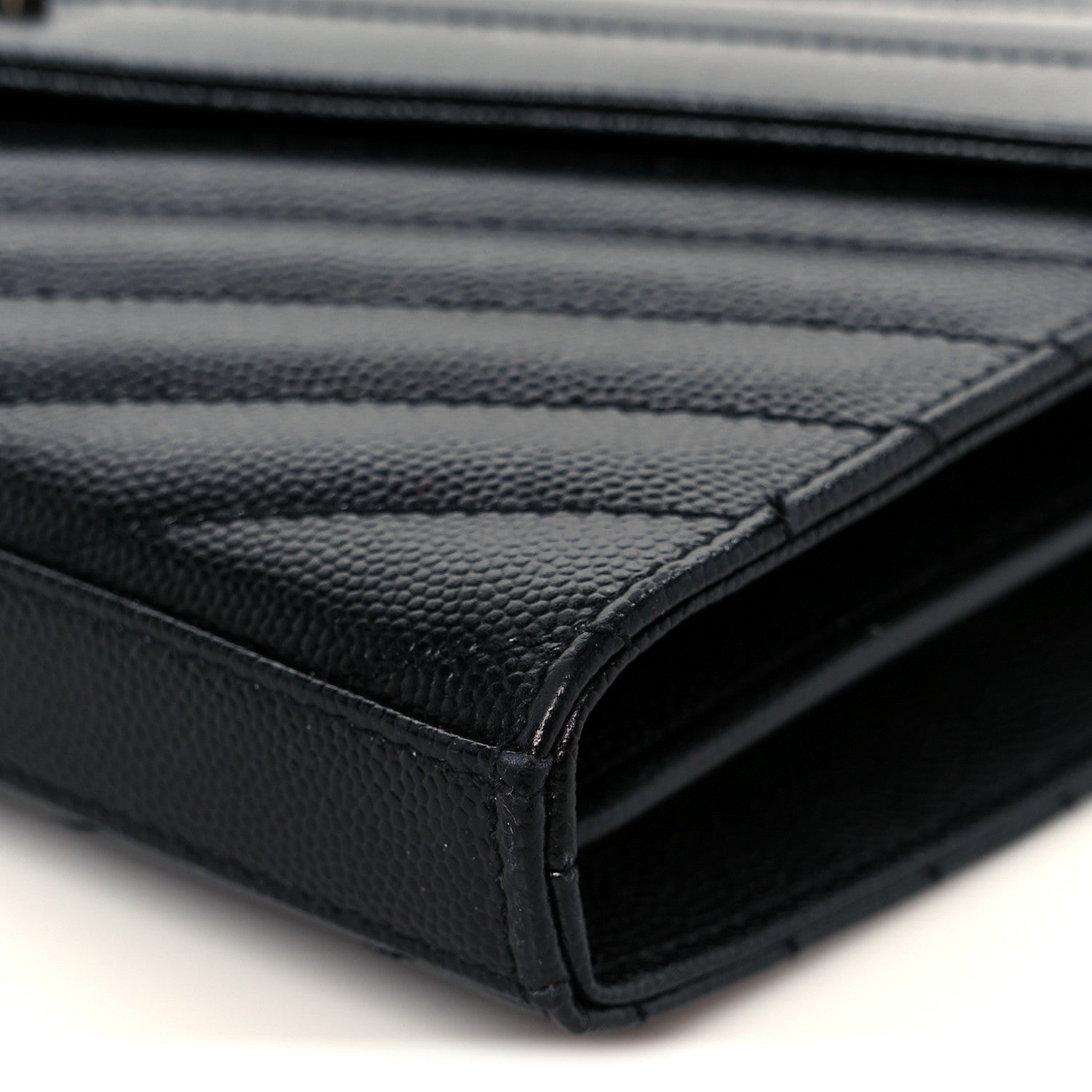 Saint Laurent Grain De Poudre Matelasse Chevron Monogram Chain Wallet Black 9 of 10