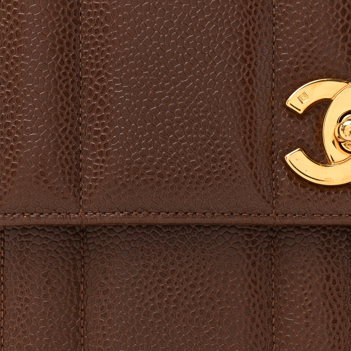 Caviar Vertical Quilt Jumbo Single Flap Brown
