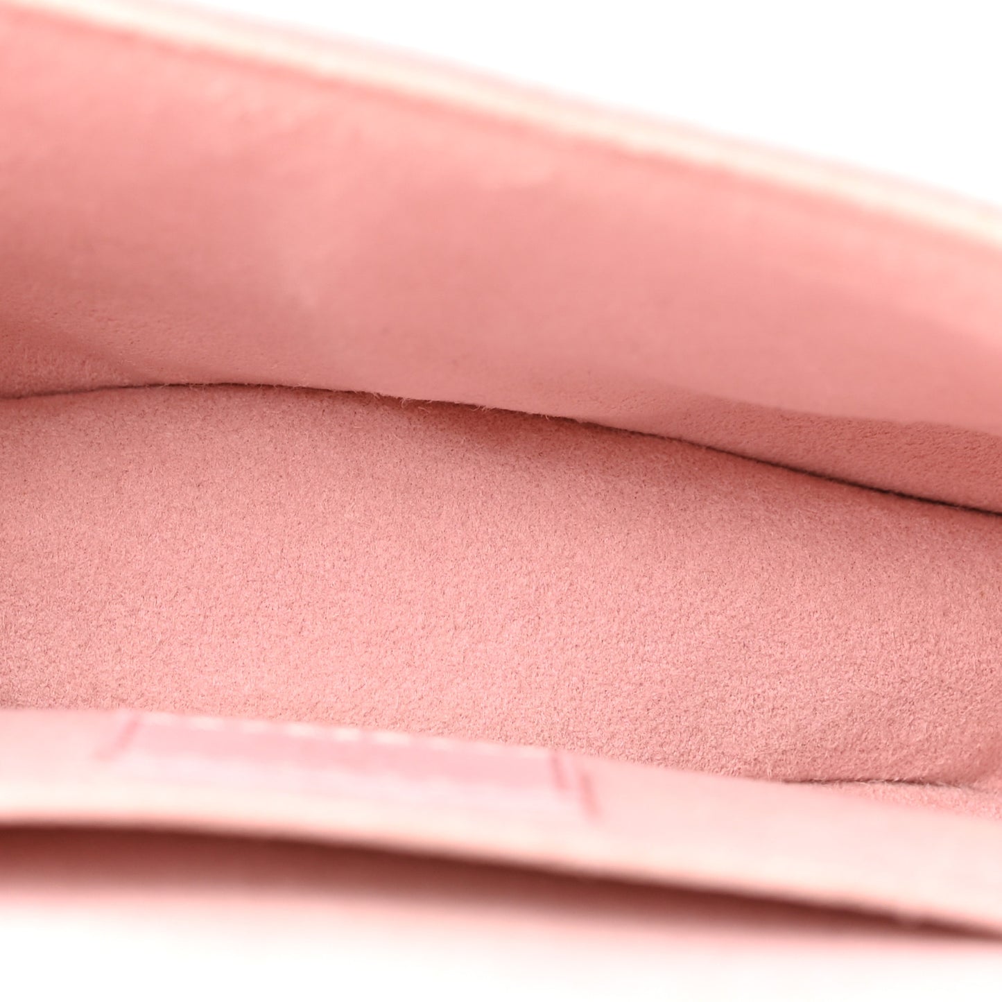 Calfskin New Wave Chain PM Smoothie Pink
