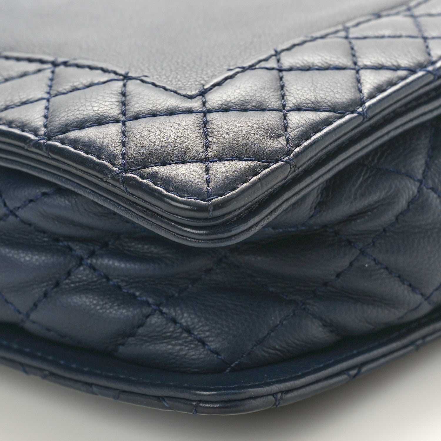 Chanel Calfskin New Medium Boy Reverso Flap Navy 10 of 10
