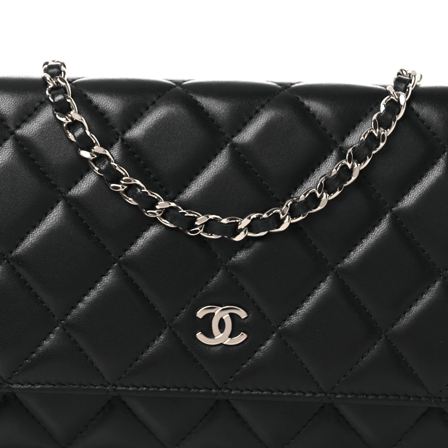 Lambskin Quilted Wallet On Chain WOC Black