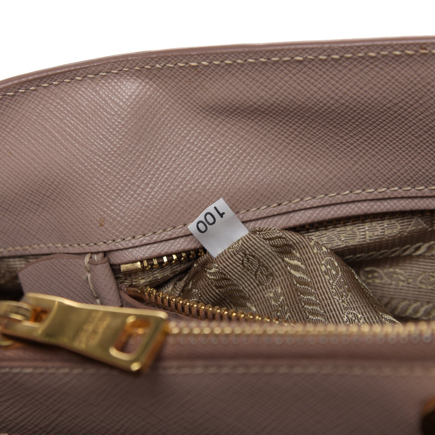 Saffiano Lux Medium Tote Cammeo