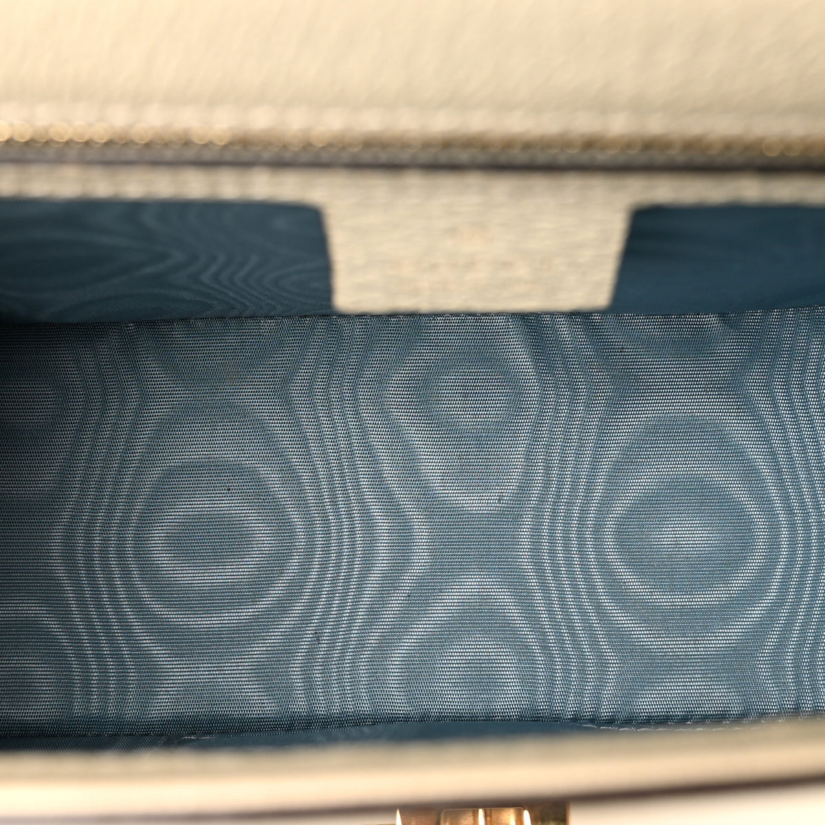 Gucci Textured Calfskin Bee Star Print Small Sylvie Shoulder Bag Mystic White 4 of 11