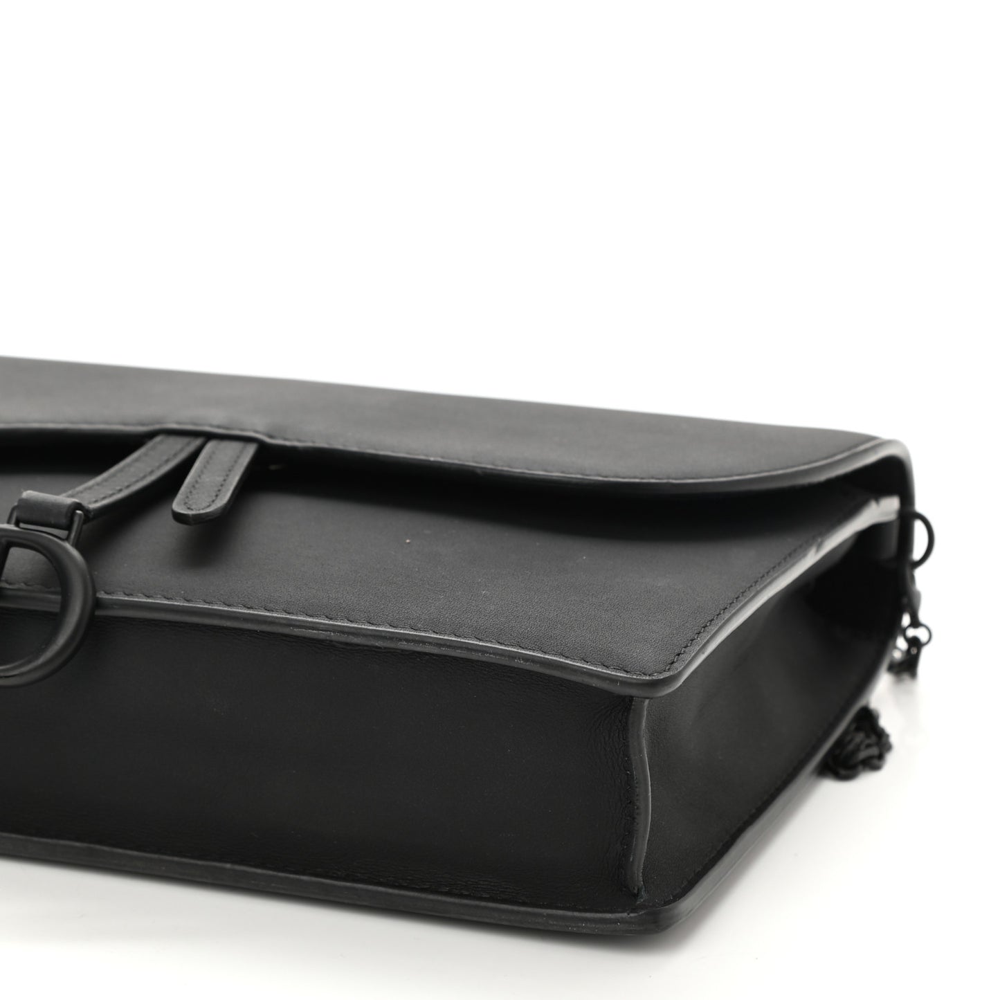 Ultra Matte Calfskin Saddle Chain Pouch Black