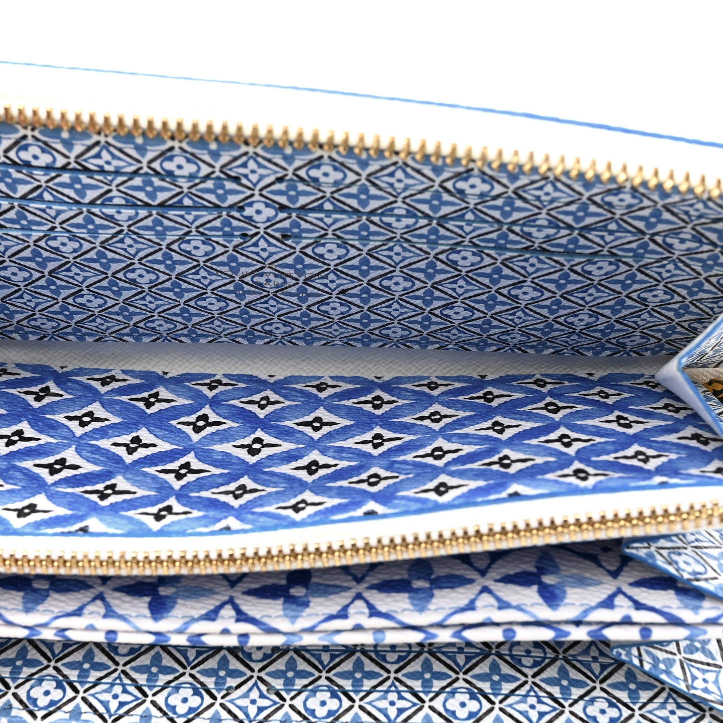 Monogram Giant By The Pool Zippy Wallet Resort Blue