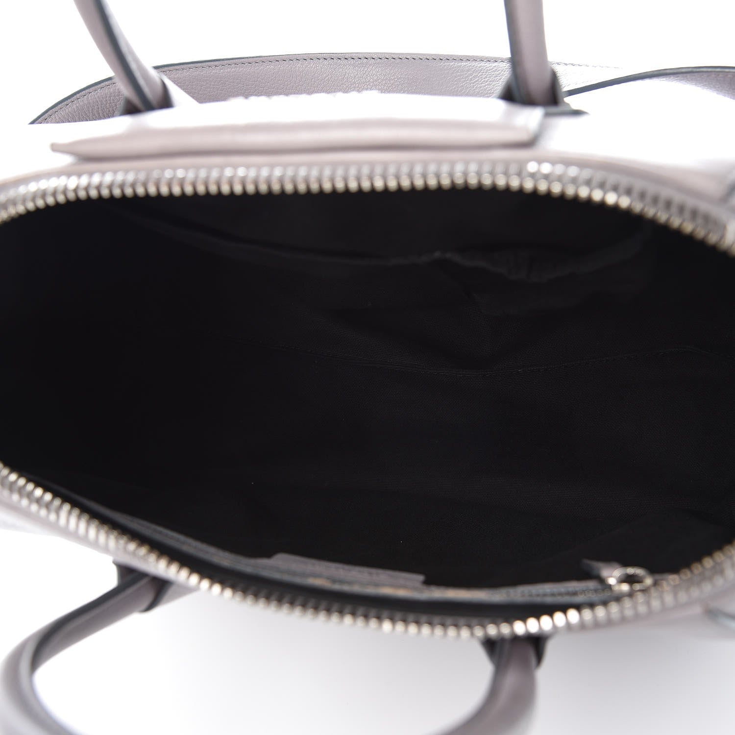 Givenchy Sugar Goatskin Medium Antigona Pearl Grey 5 of 49