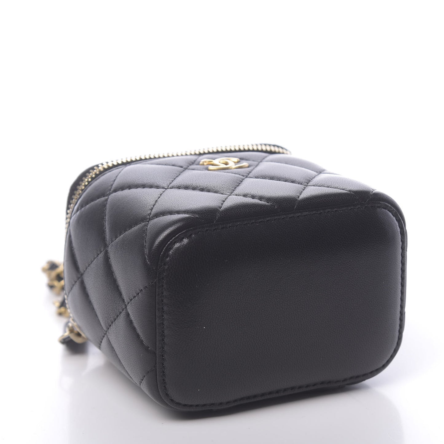 Lambskin Quilted Mini Pearl Crush Vanity Case With Chain Black
