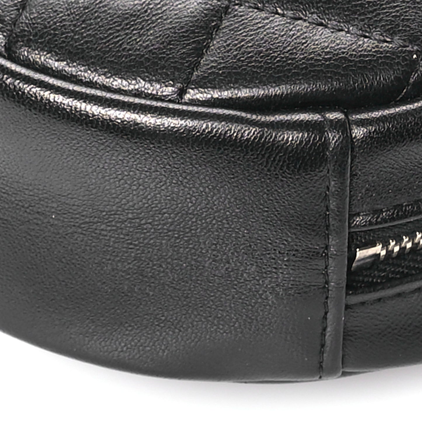 Lambskin Quilted Round Clutch With Chain Black