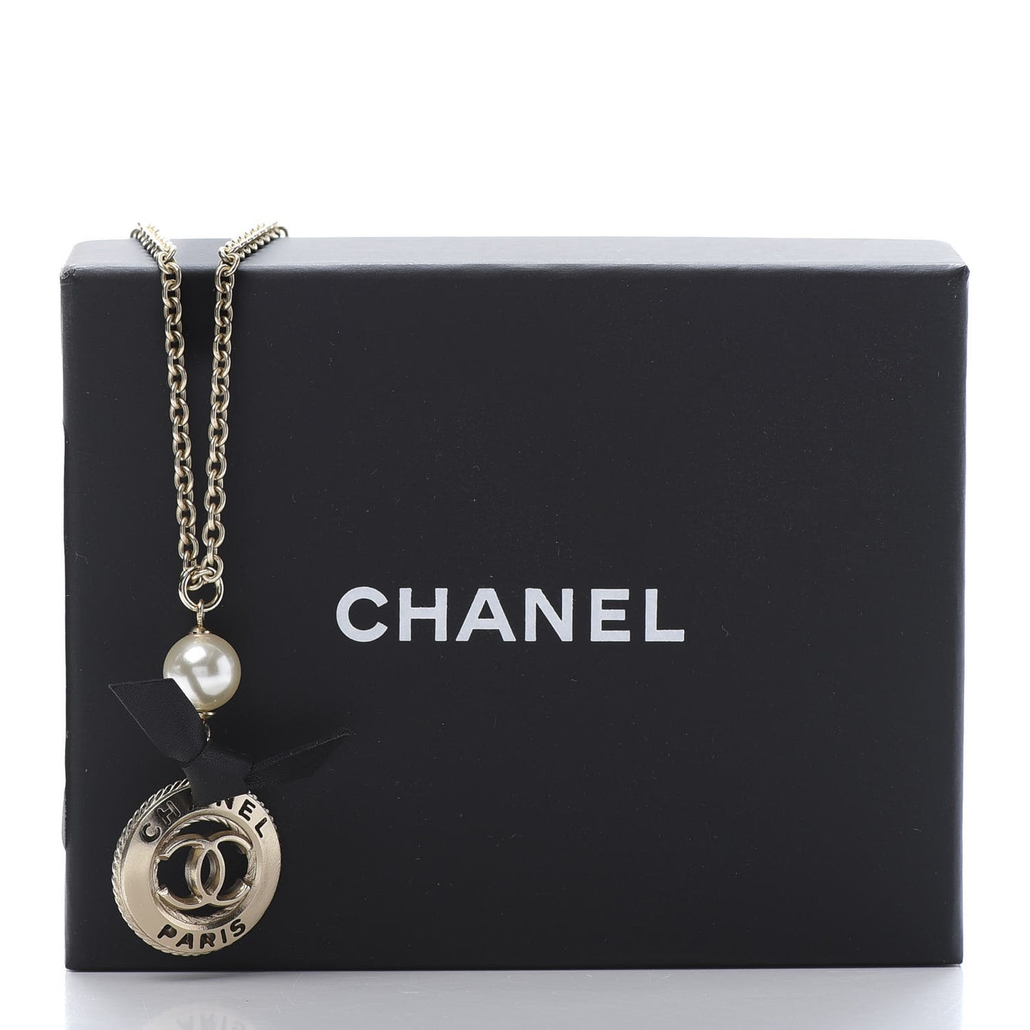 Pearl CC Medallion Necklace Gold