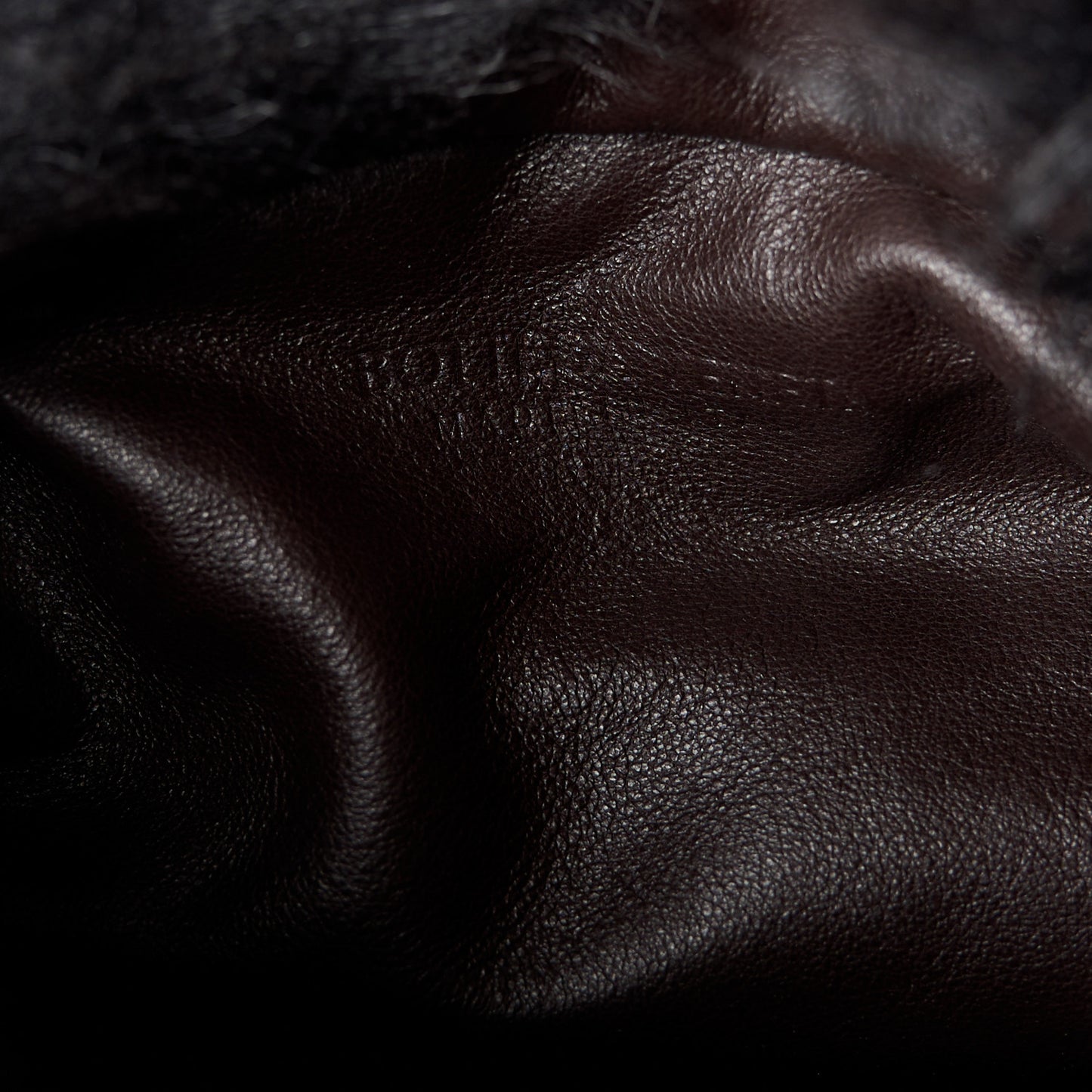 Shearling Lambskin The Pouch Chain Black