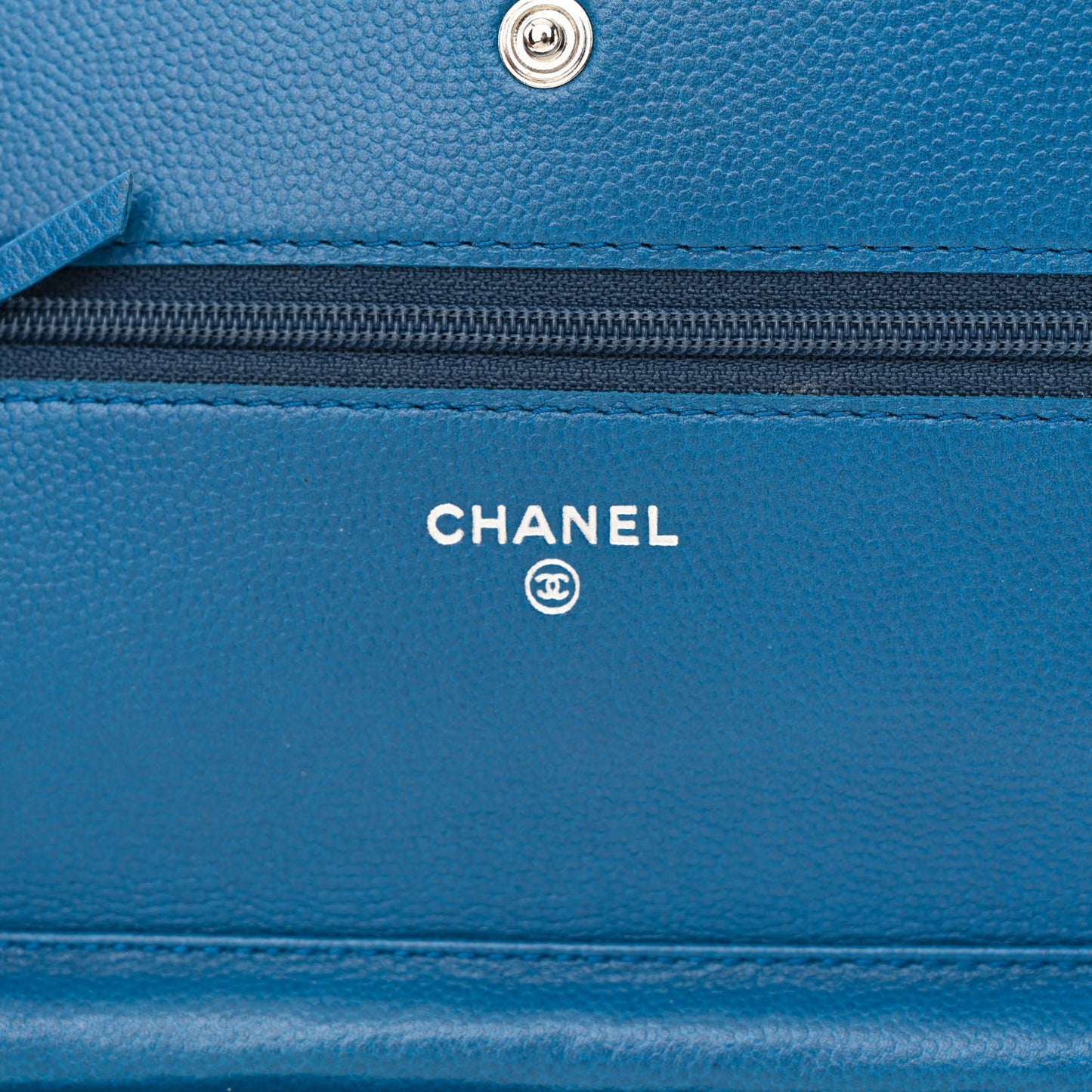 Caviar Sevruga Wallet on Chain WOC Blue