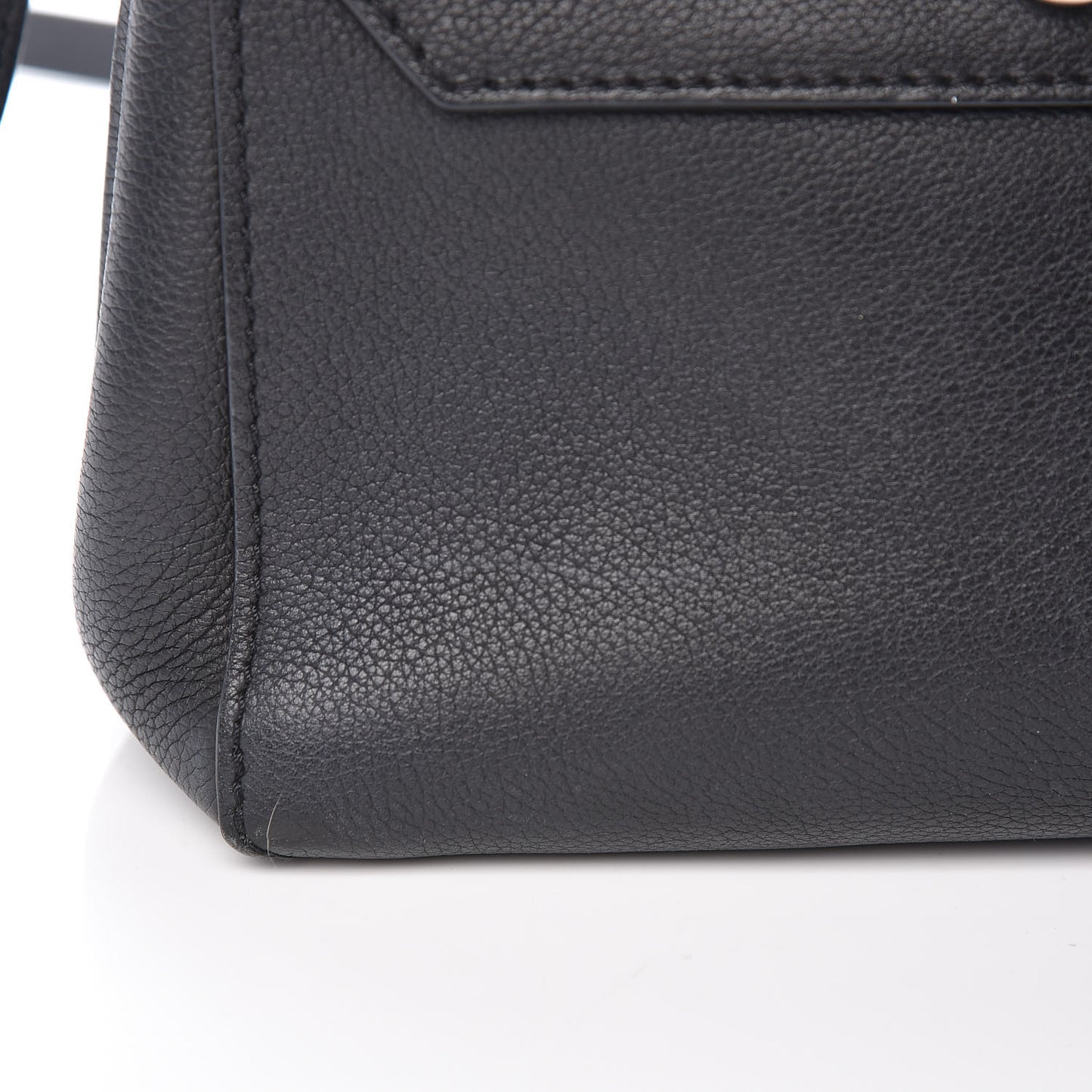 Calfskin Lockme II Chain Bag BB Black
