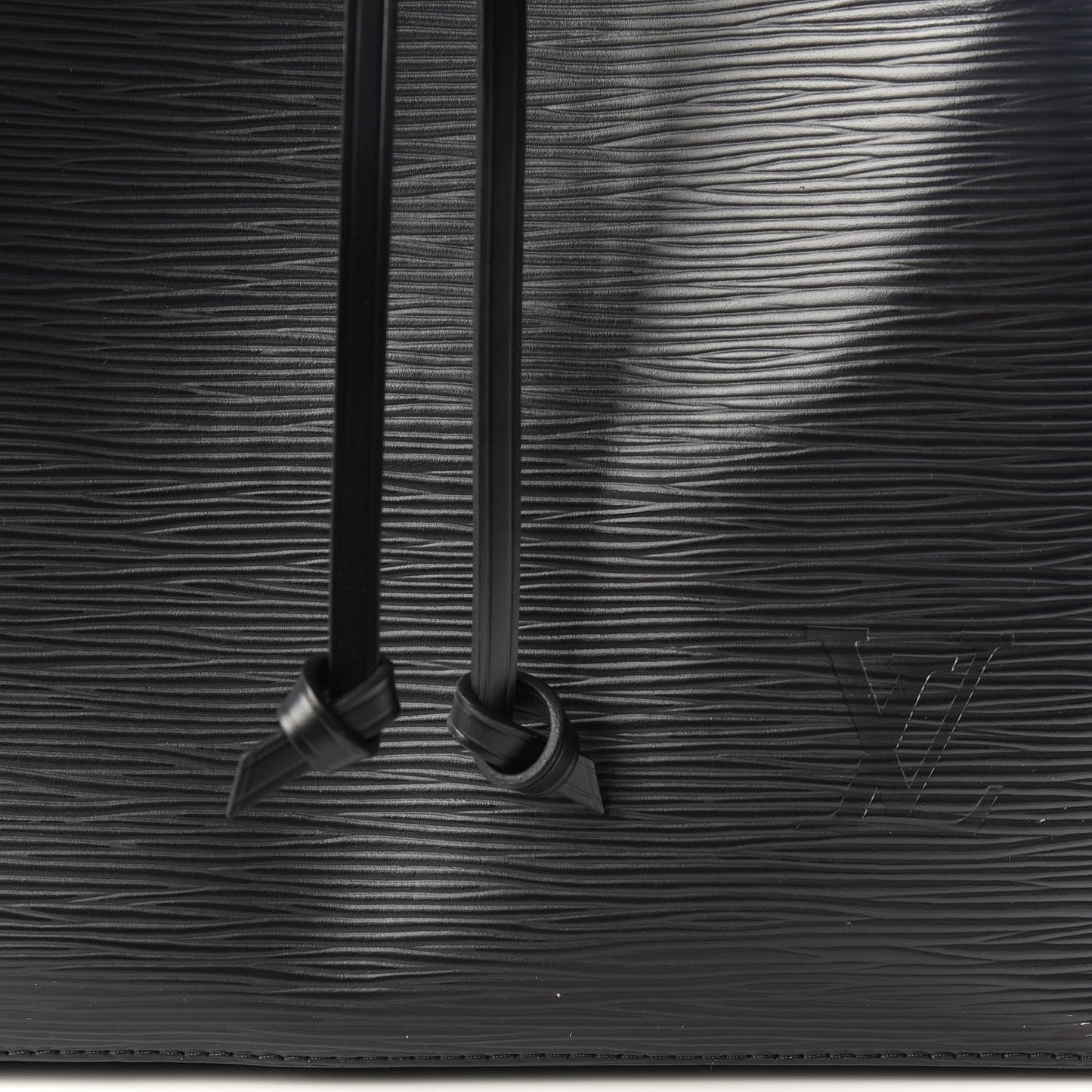 Epi Neonoe Black
