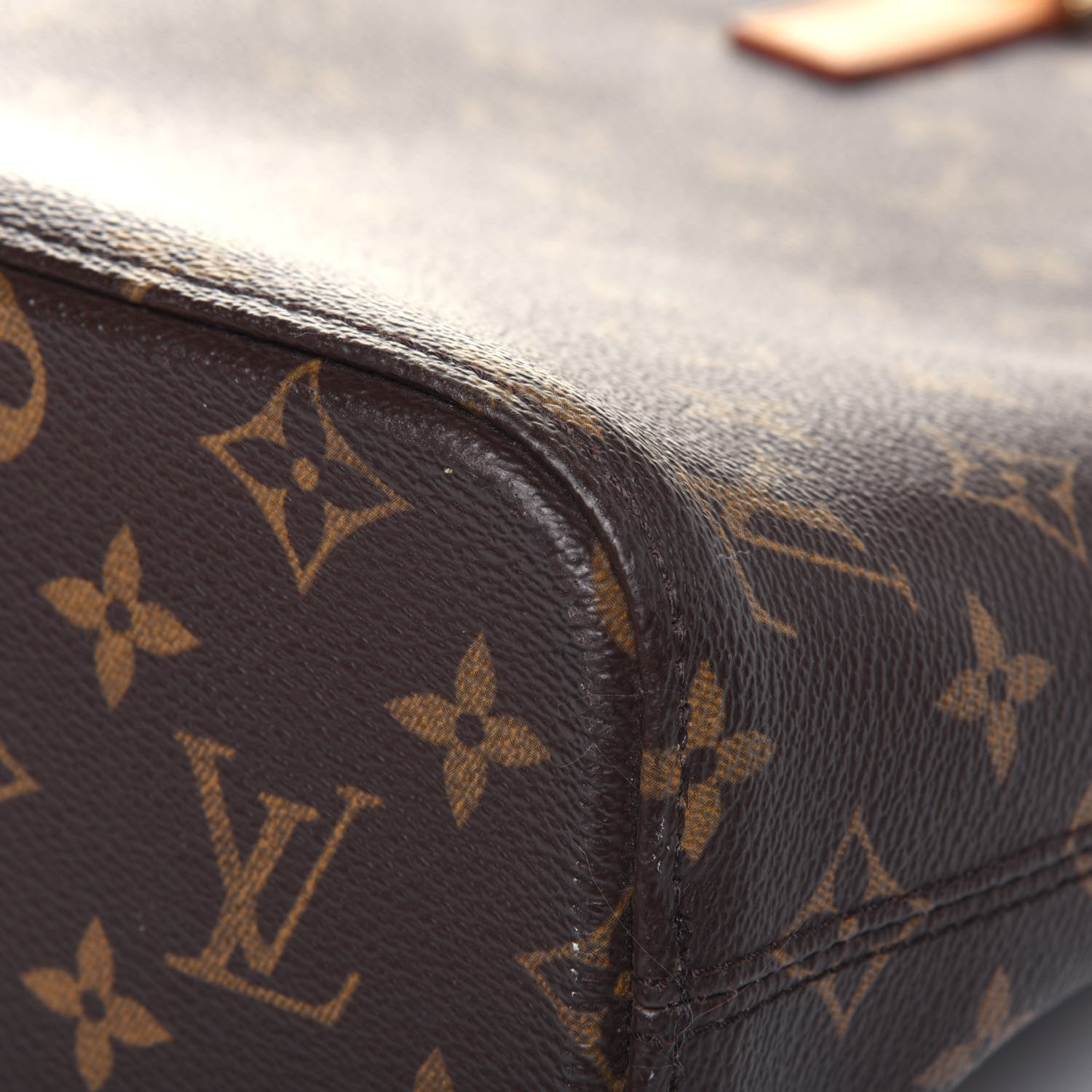 Louis Vuitton Monogram Luco 12 of 19