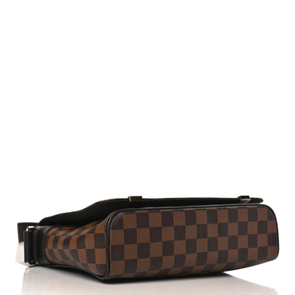 Louis Vuitton Damier Ebene District PM 4 of 8