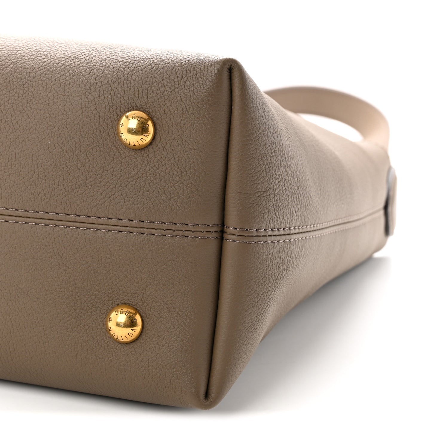 Grained Calfskin Low Key Hobo PM Smoke