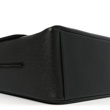 Louis Vuitton Taiga Roman MM Messenger Black 8 of 9