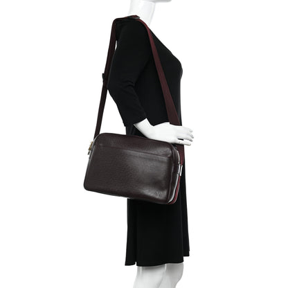 Louis Vuitton Taiga Reporter Messenger Acajou 2 of 12