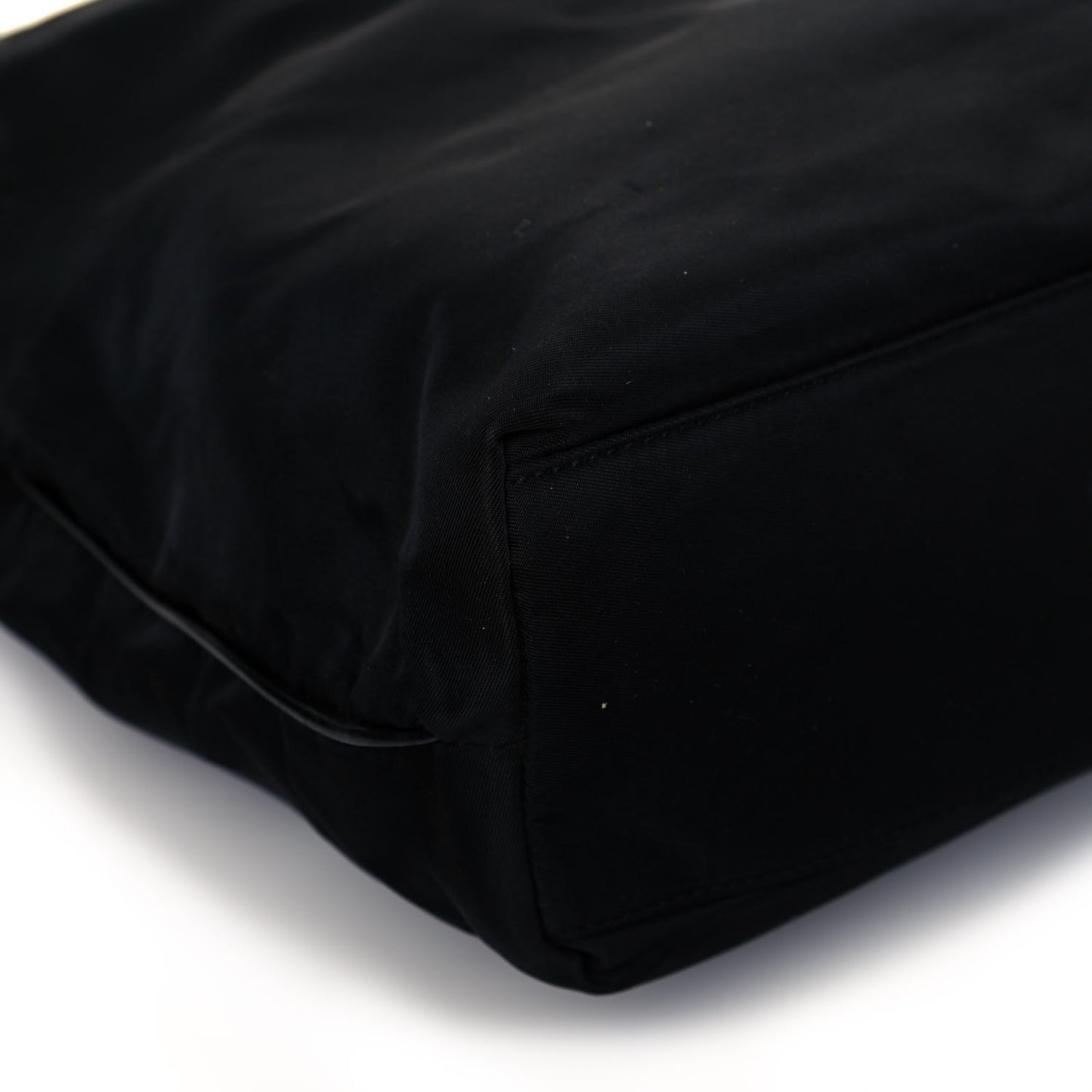 Nylon Tessuto Tote Black