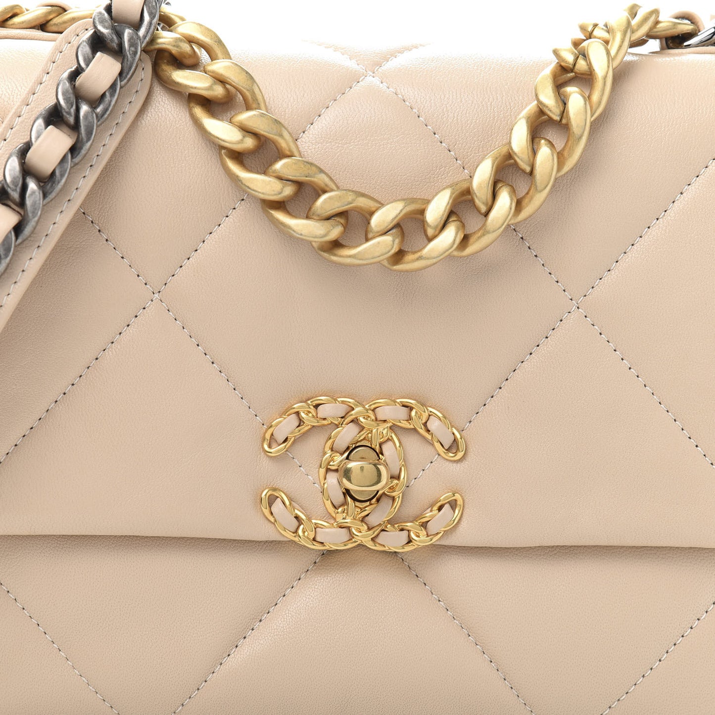 Lambskin Quilted Medium 19 Flap Light Beige