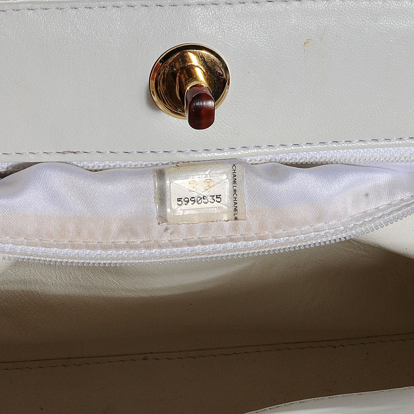 Lambskin Tortoise Handle Tote White