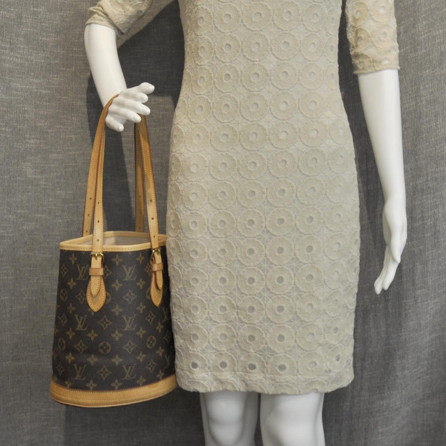 Louis Vuitton Monogram Petit Bucket 23 2 of 8