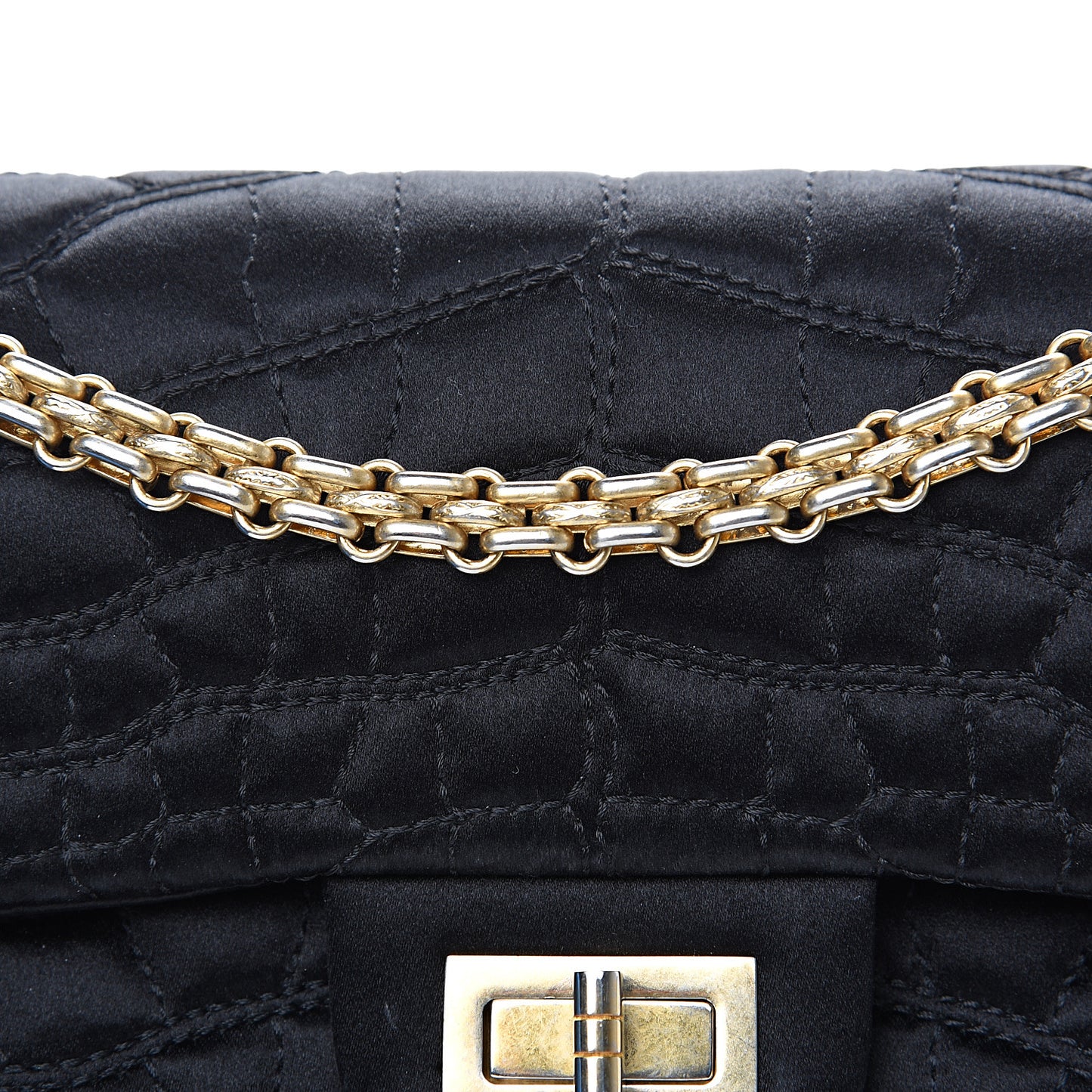 Satin Coco's Croc 2.55 Reissue East West Flap Black