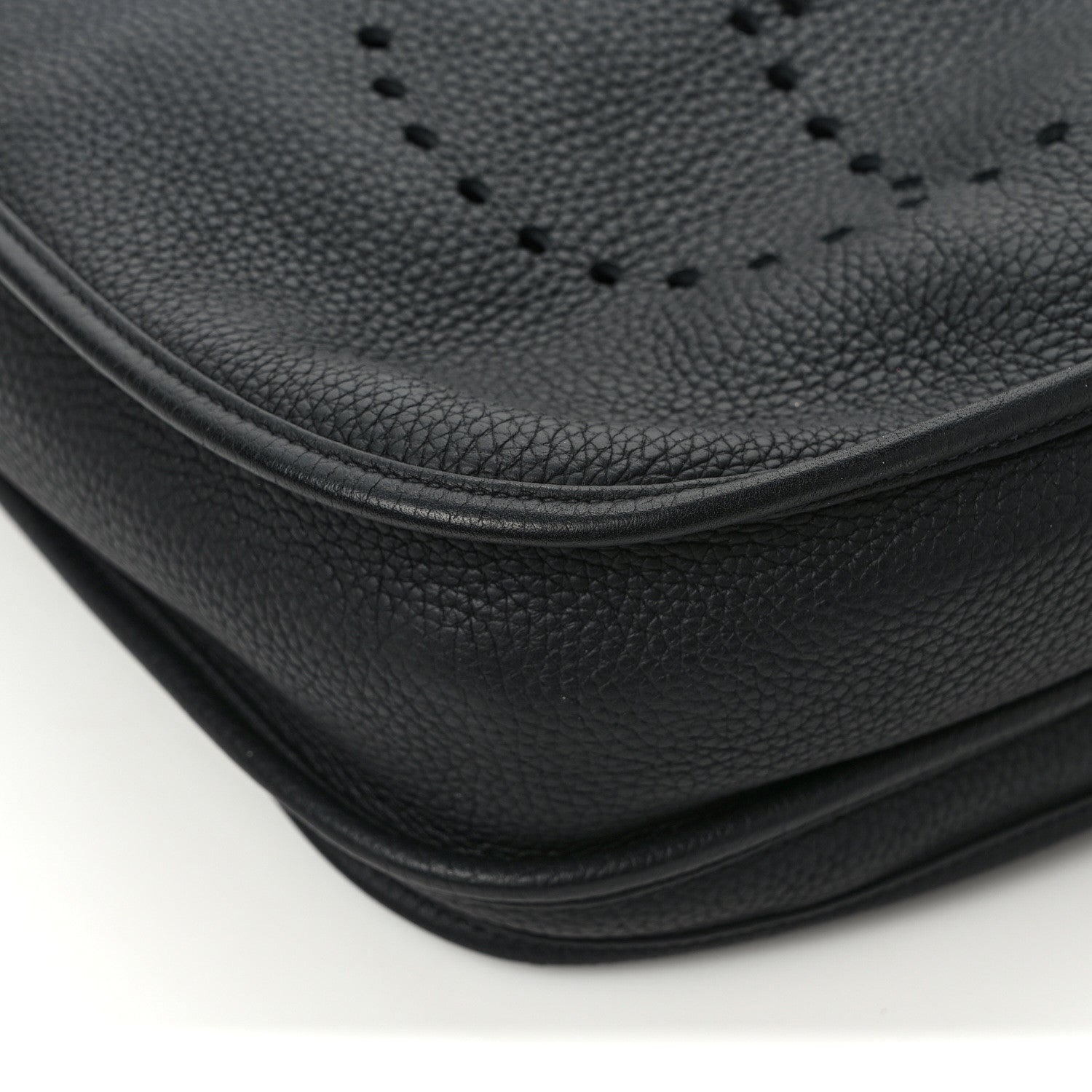 Hermes Taurillon Clemence Evelyne III GM Black 9 of 10