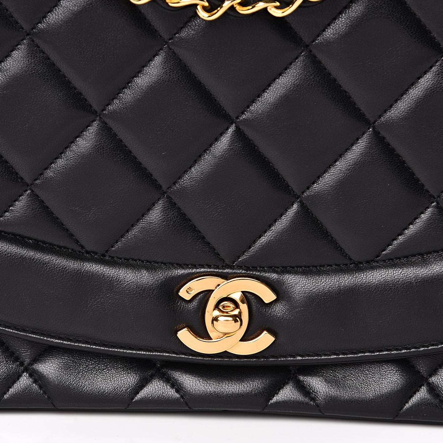 Lambskin Quilted Medium Single Flap Black