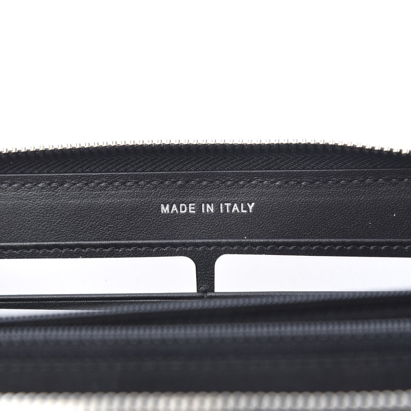 Caviar Quilted Incognito Large Gusset Zip Around Wallet Black