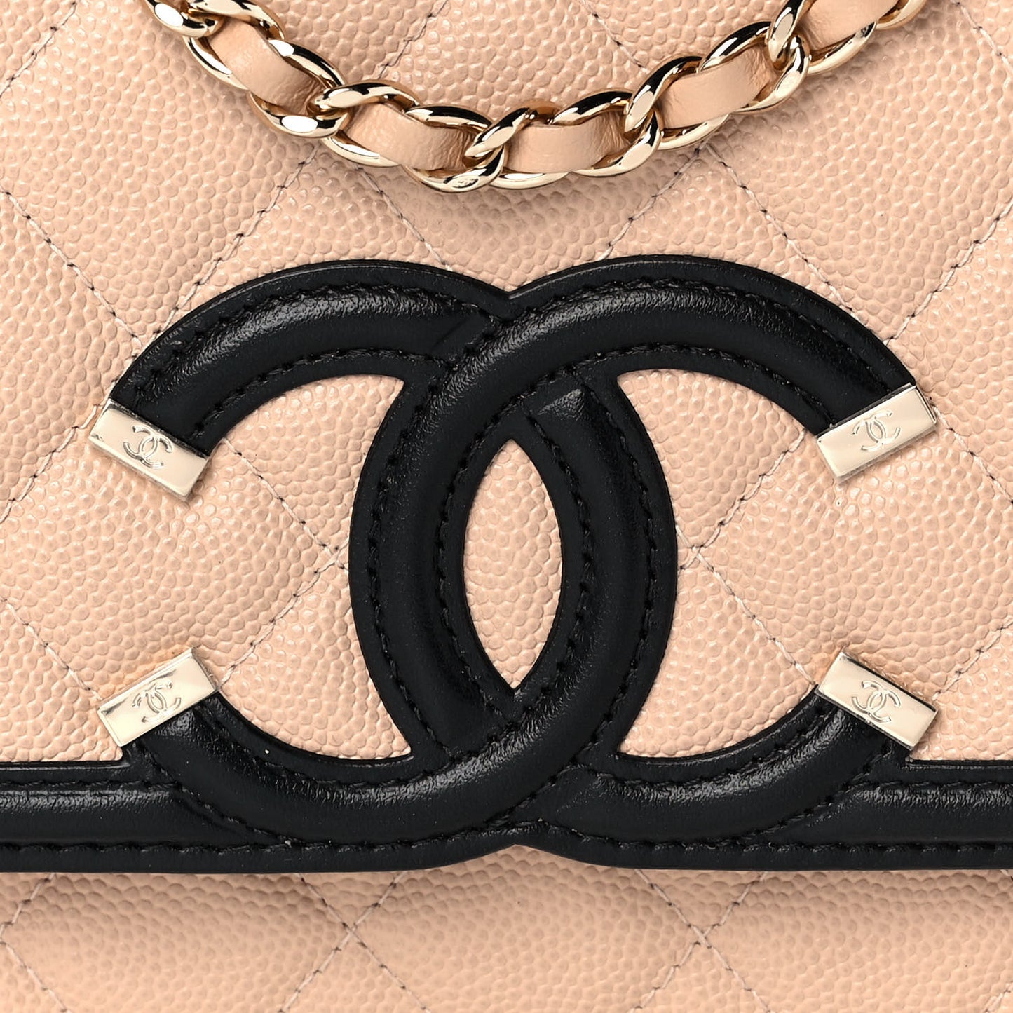 Caviar Quilted CC Filigree Wallet On Chain WOC Beige Black