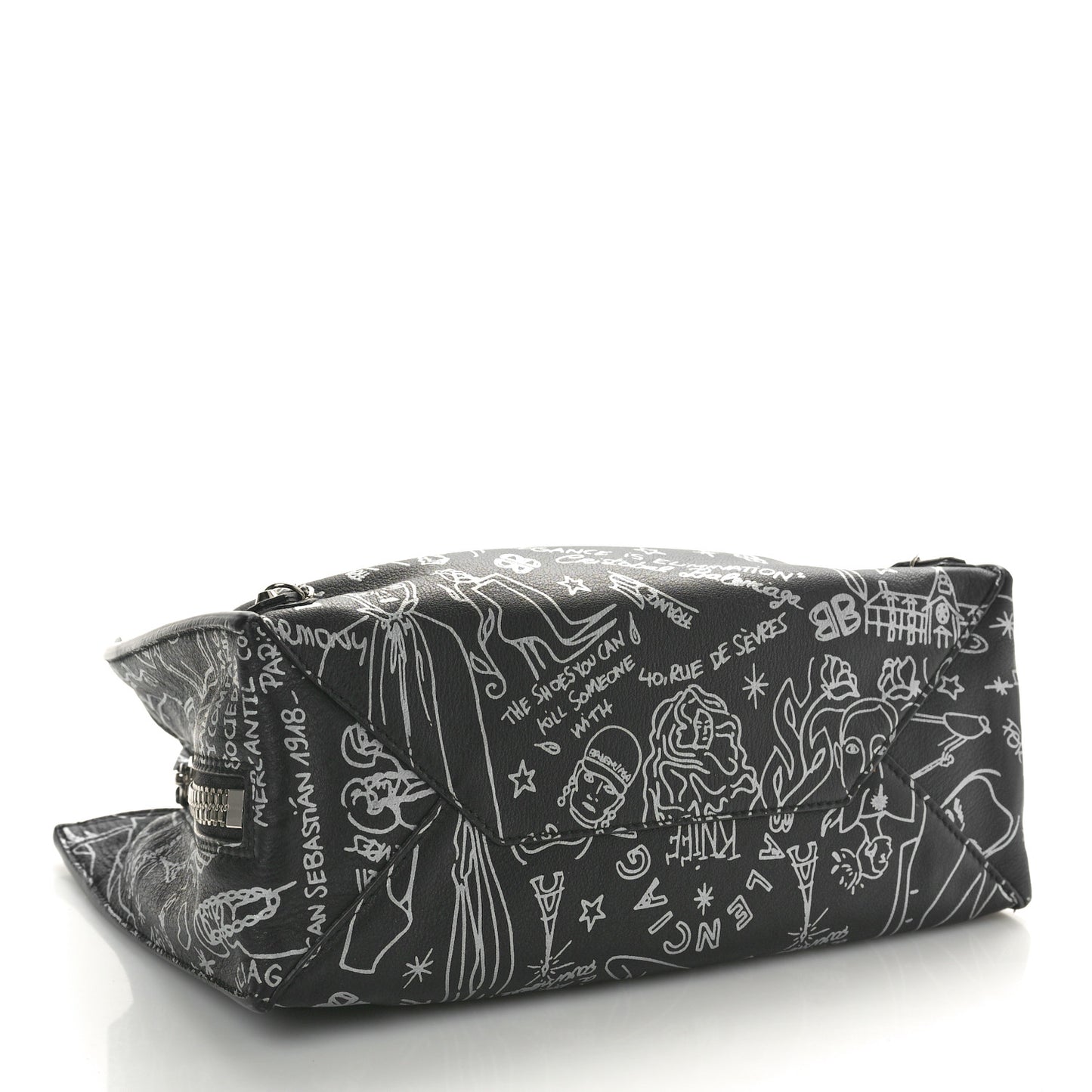 Agneau Graffiti Papier A6 Zip Around Tote Black White
