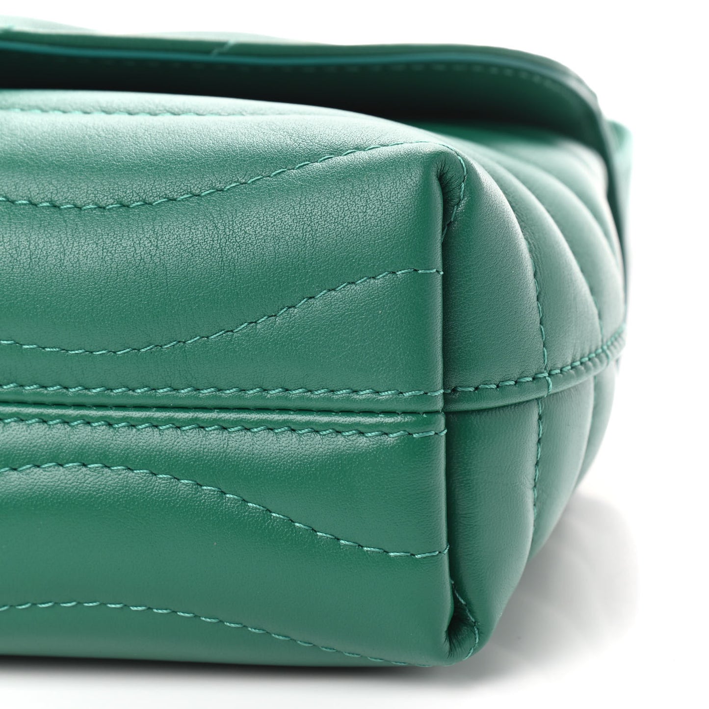 Calfskin New Wave Chain Bag MM NM Emerald