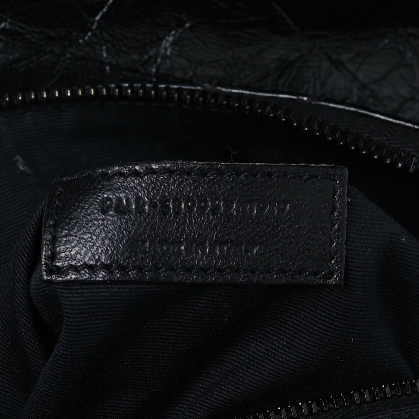 Crinkled Calfskin Matelasse Monogram Niki Body Bag Black
