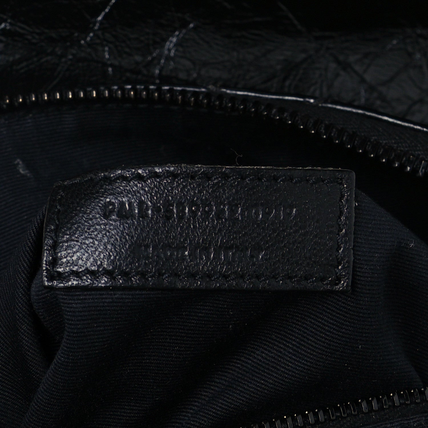 Saint Laurent Crinkled Calfskin Matelasse Monogram Niki Body Bag Black 9 of 12