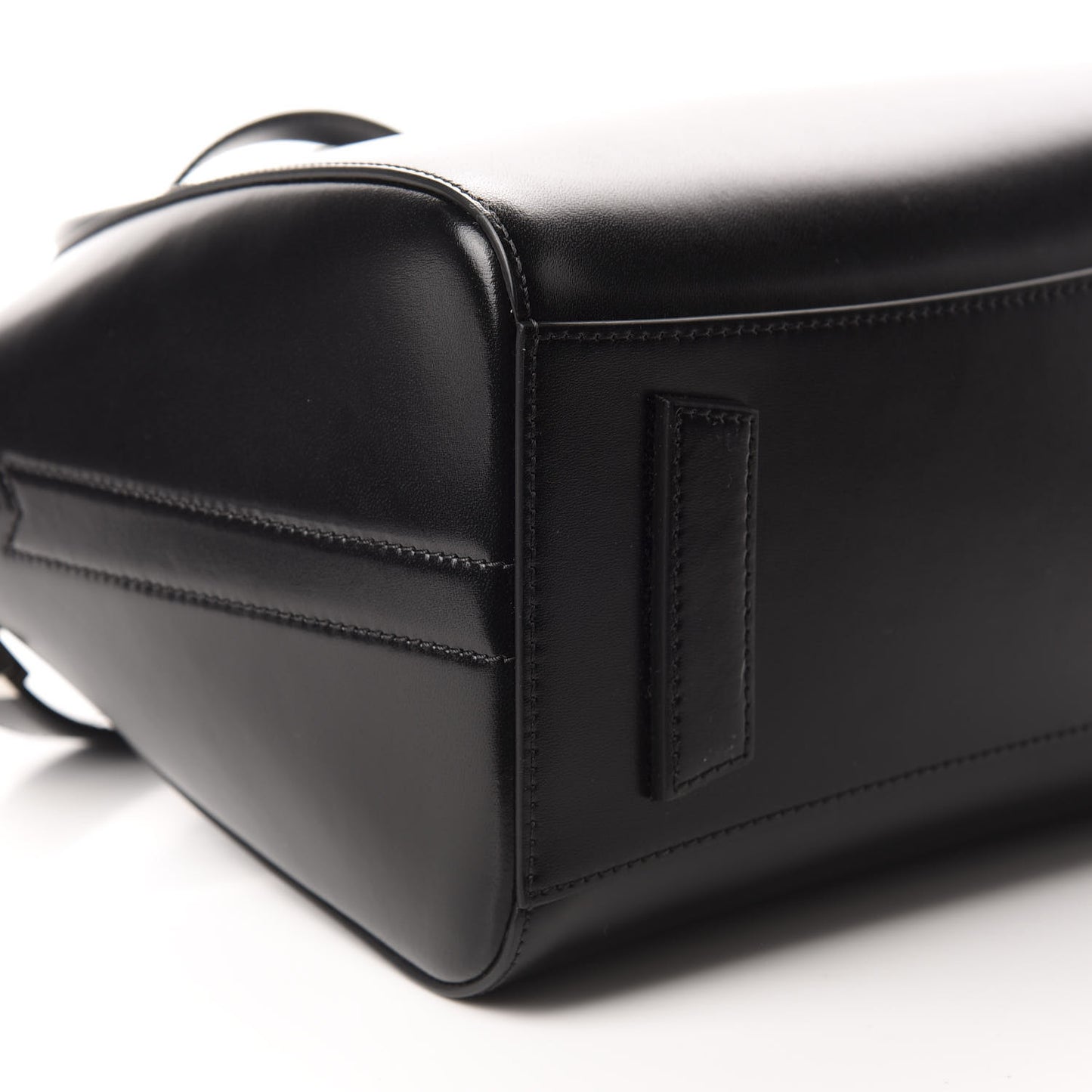 Shiny Lord Calfskin Small Antigona Black