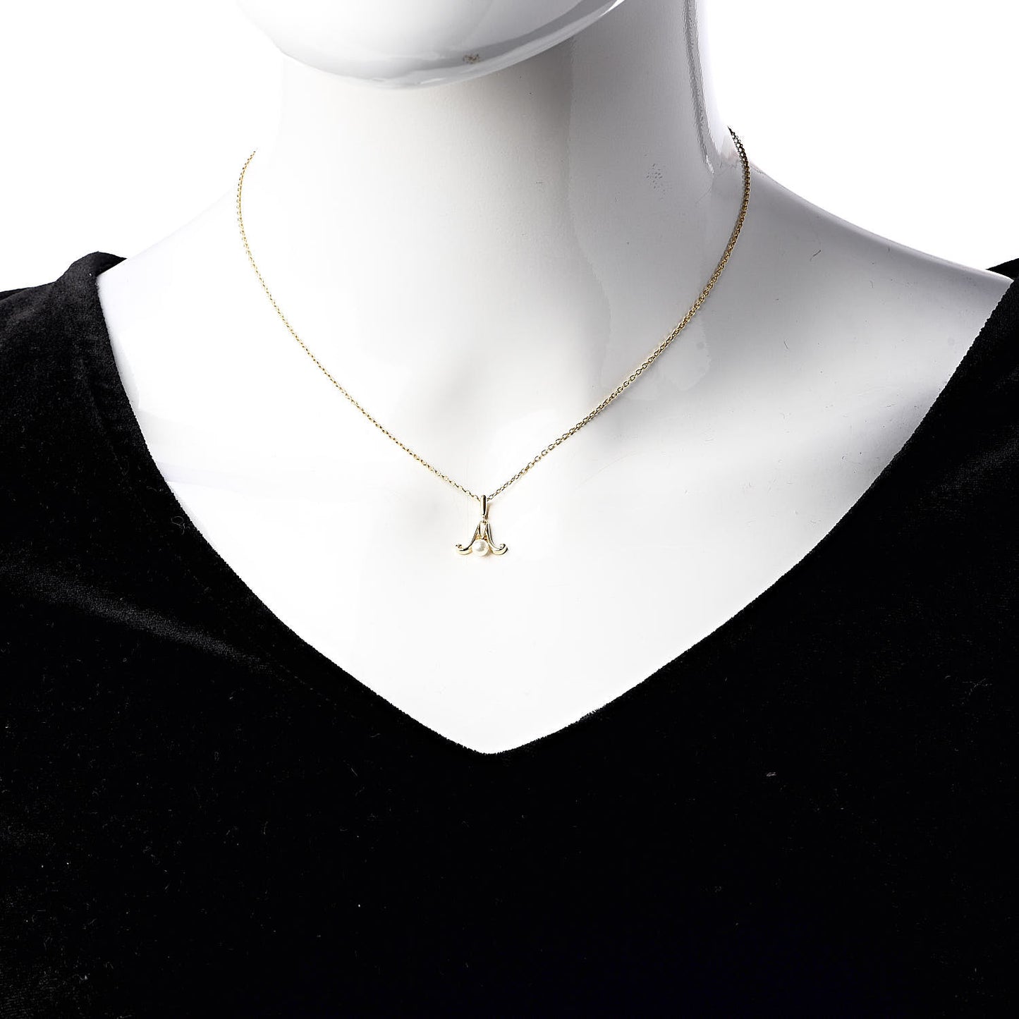 18K Yellow Gold Akoya Pearl 3.5mm M Pendant Necklace
