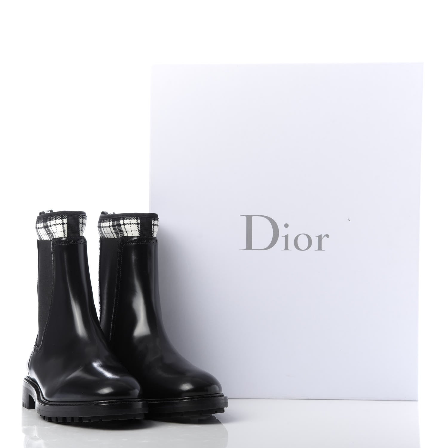 Christian Dior Calfskin Tartan D-Order Low Boot 38.5 Black Off White 9 of 9