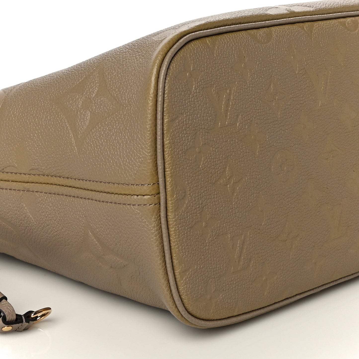 Empreinte Monogram Giant Neverfull MM Tourterelle