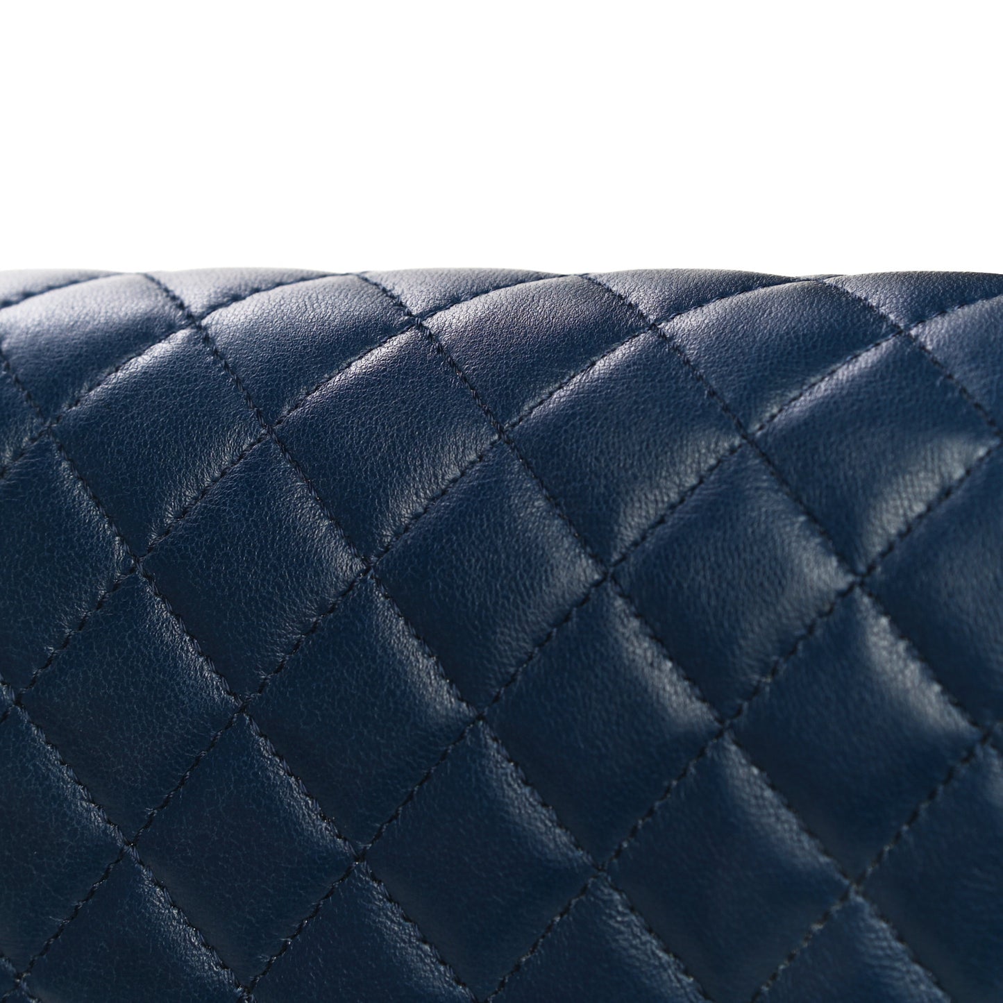 Lambskin Quilted New Medium Boy Flap Navy
