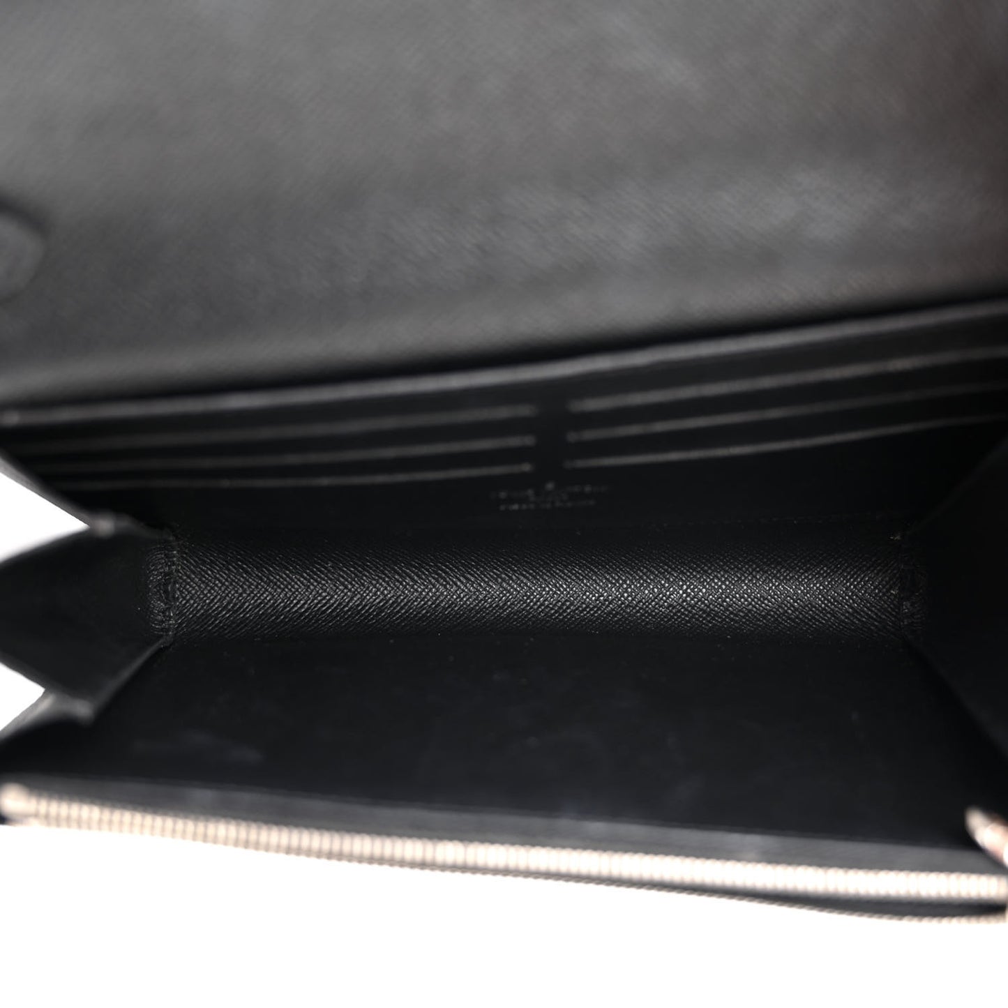 Epi Twist Chain Wallet Black