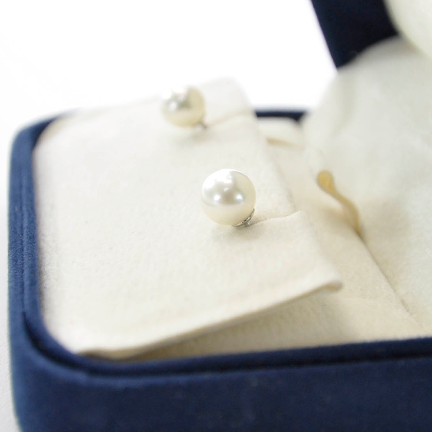 Mikimoto 18K White Gold Akoya Pearl 7mm Stud Earrings 4 of 4