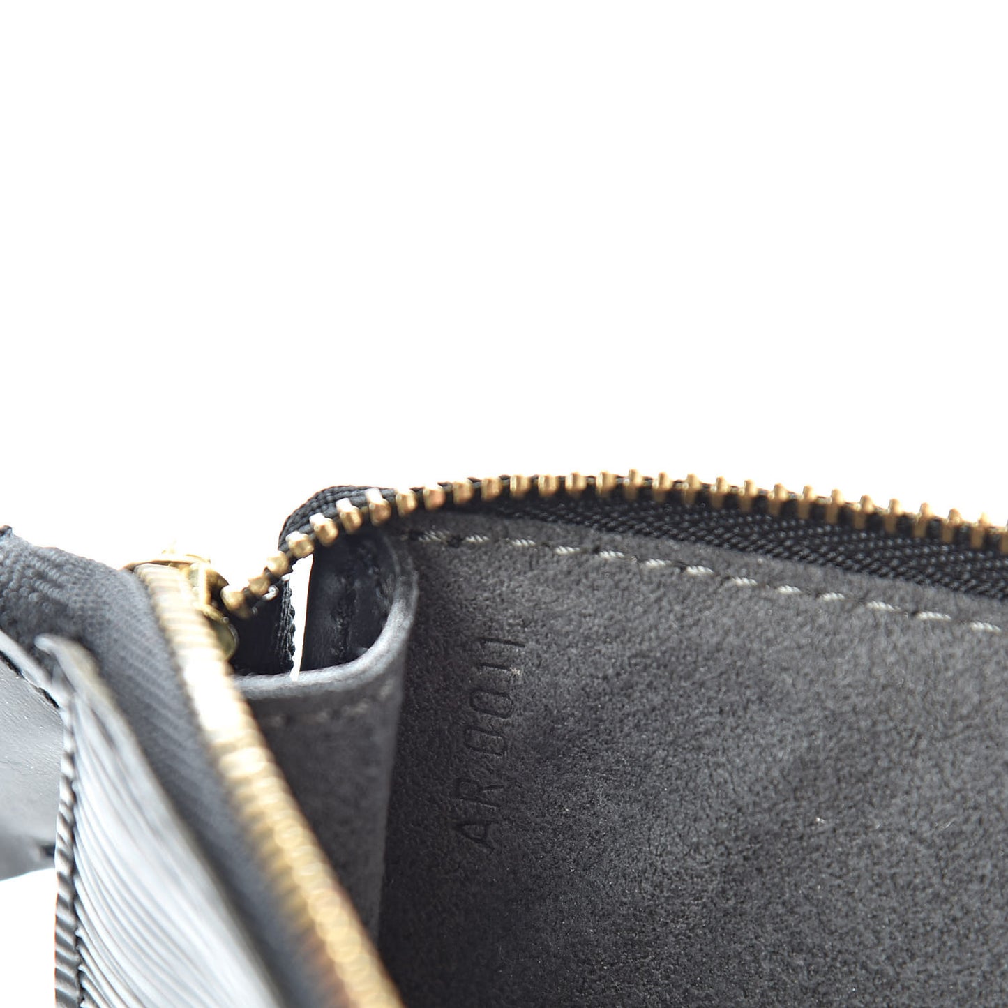 Epi Pochette Accessories 21 Black