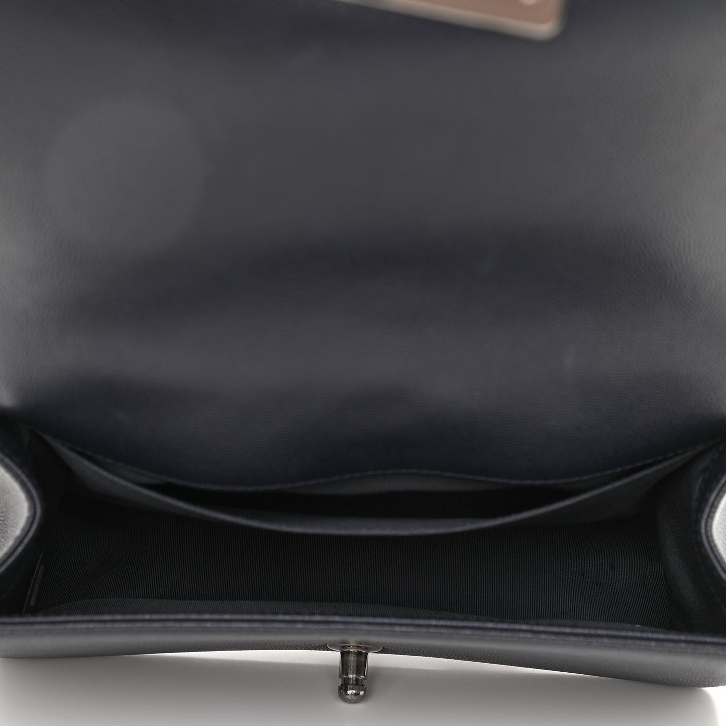 Caviar Chevron Quilted Medium Boy Flap Black