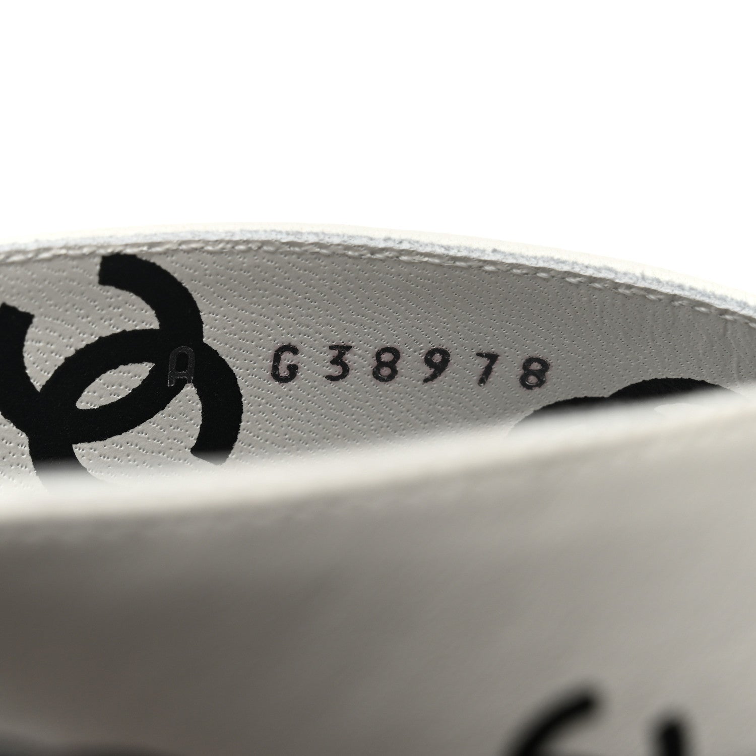 Chanel Lambskin Printed CC Thong Sandals 39 White Black 8 of 9