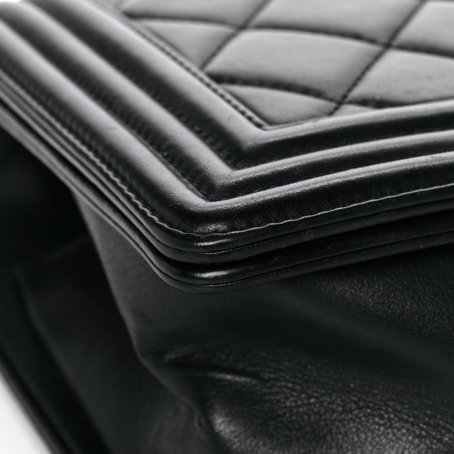 Lambskin Quilted Small Boy Flap Black