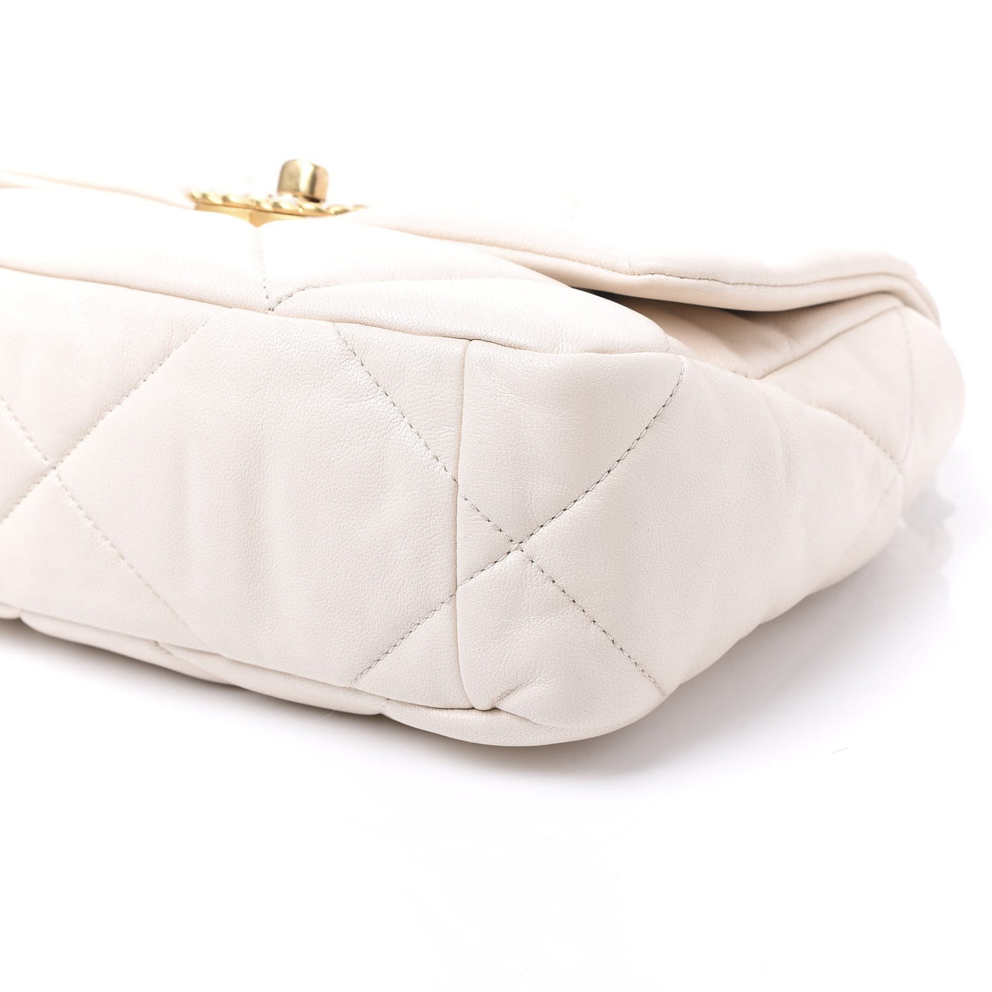 Lambskin Quilted Medium 19 Flap White