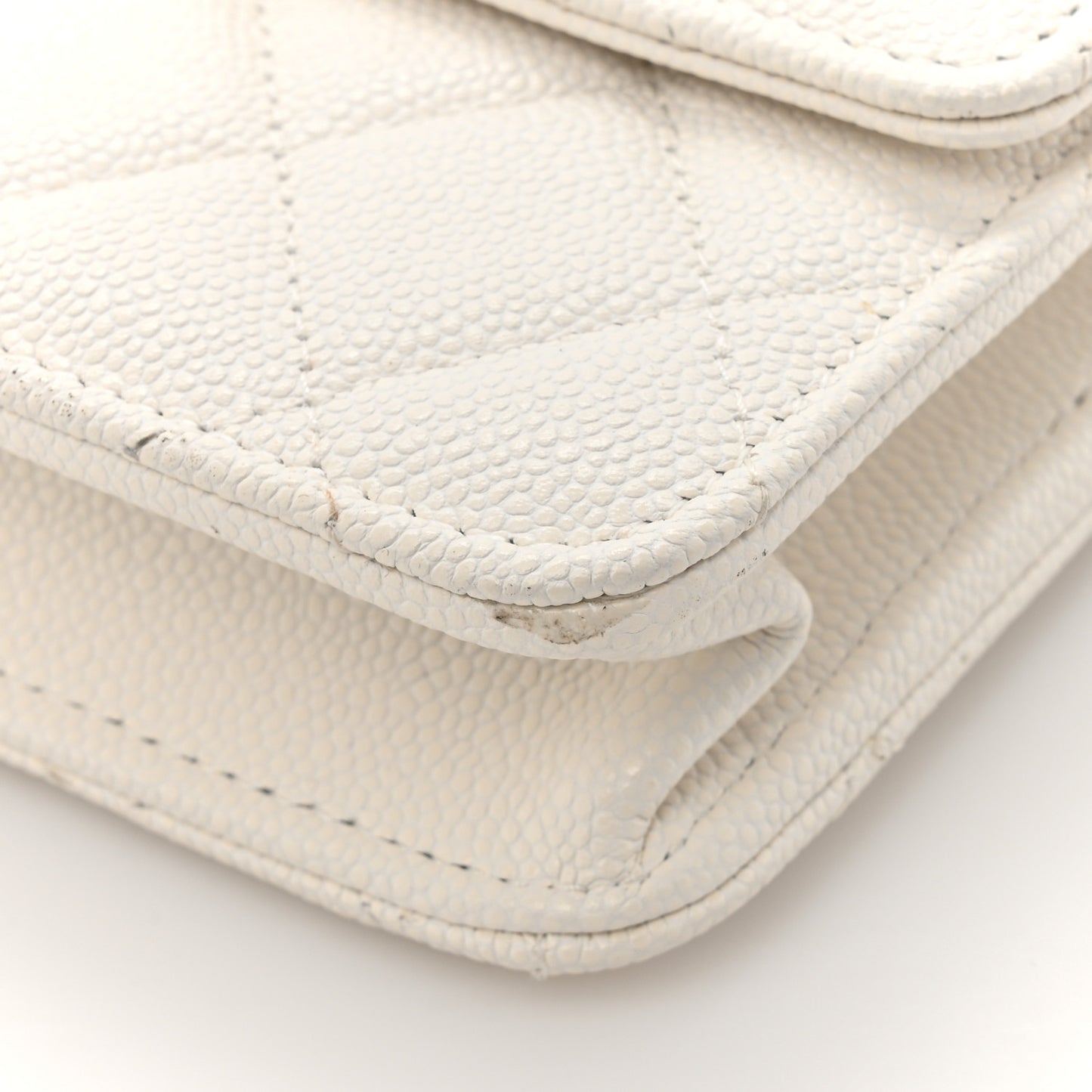 Caviar Quilted Square Wallet On Chain WOC White