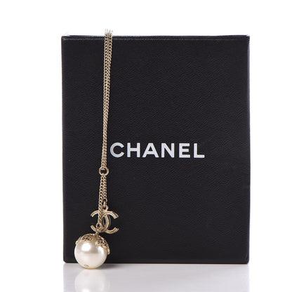 Chanel Pearl CC Drop Necklace Gold 6 of 6